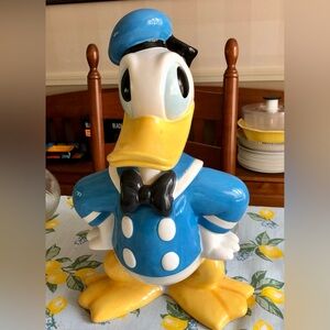 Vintage Donald Duck Ceramic Cookie Jar -